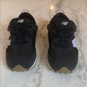 New Balance 327 Kids Black and Purple Sneakers